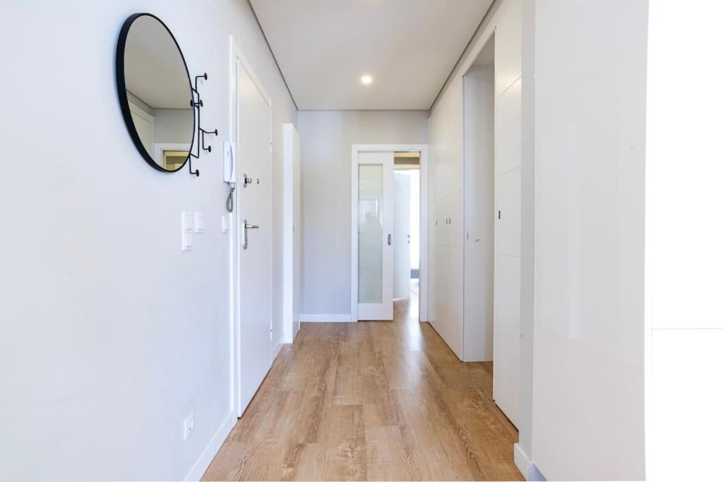 New - Luxury & Bright Apartment 리스본 외부 사진