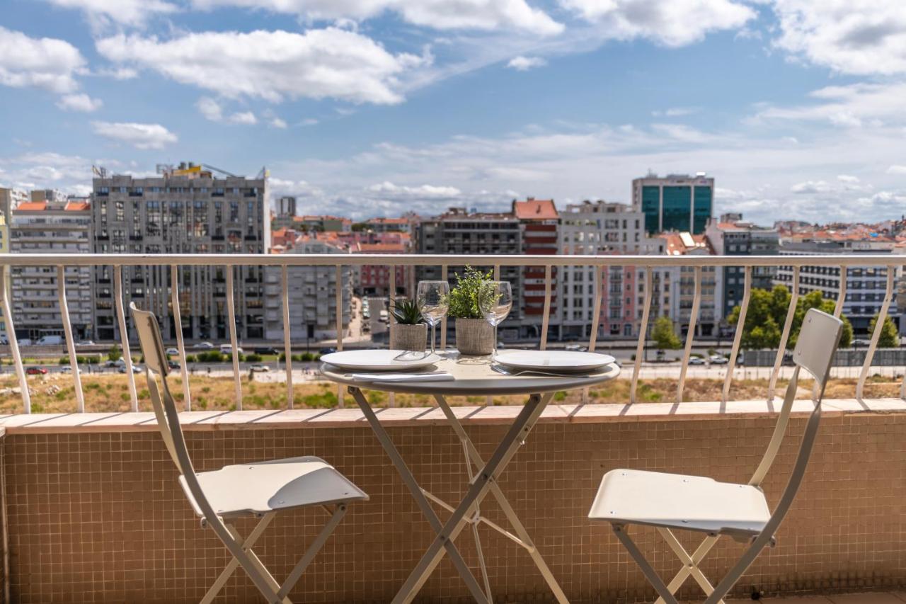 New - Luxury & Bright Apartment 리스본 외부 사진